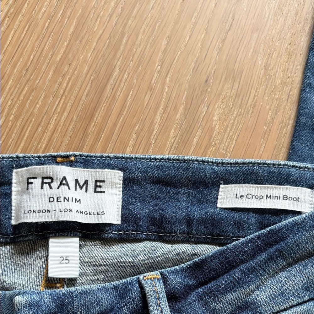 Frame le crop mini boot Denim Classic Blue Jeans